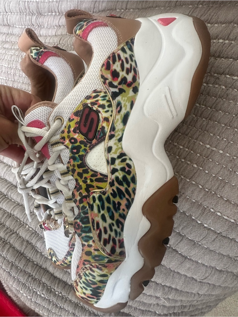 Skechers D'Lites 3.0 "Cheetah Queen" sneakers. - Picture 3 of 6